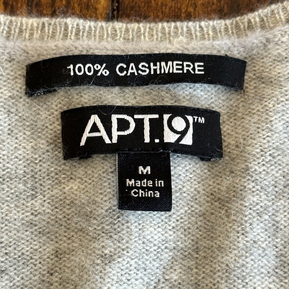 Apt. 9 | 100% Cashmere Tan & Purple Argyle Crewneck Sweater - Picture 2 of 5